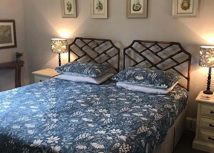 Netherdene Bed & Breakfast 3*